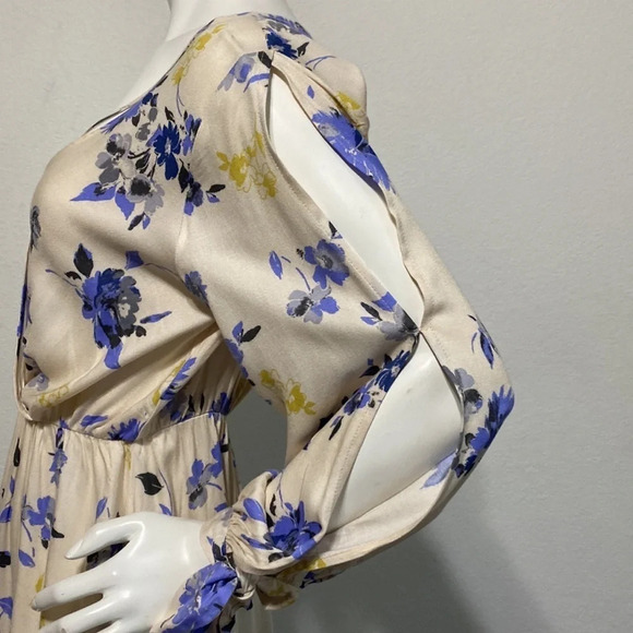 Lush Floral Dress Size M - Picture 4 of 9